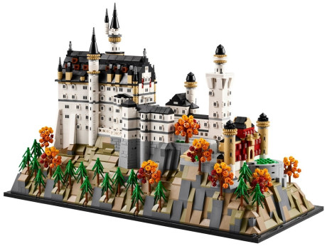 LEGO Architecture 21063 Neuschwanstein Castle-1