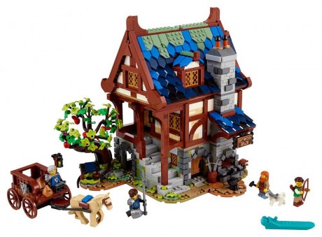 Lego Ideas 21325 Medieval Blacksmith-1