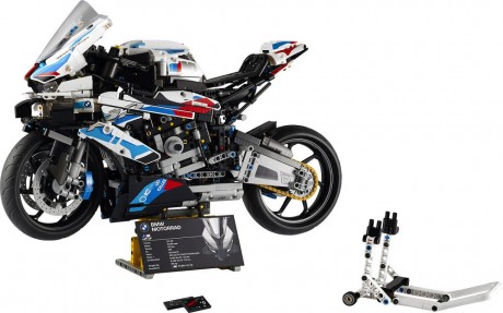 Lego Technic 42130 BMW M 1000 RR-1