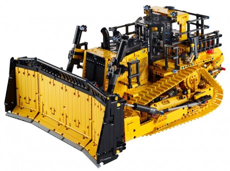 Lego Technic 42131 App-Controlled Cat D11-1