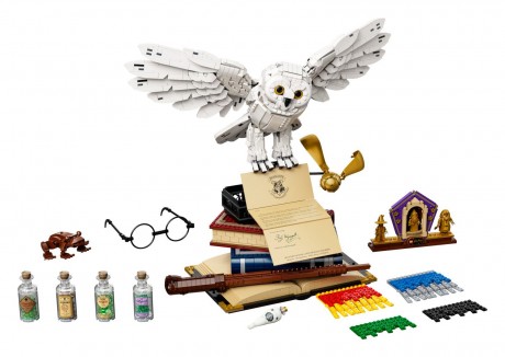 Lego Harry Potter 76391 Hogwarts Icons Collectors' Edition-1